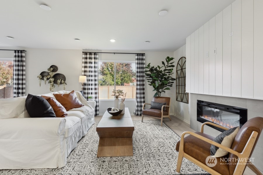 3019 (Lot 10) 6th Avenue NE