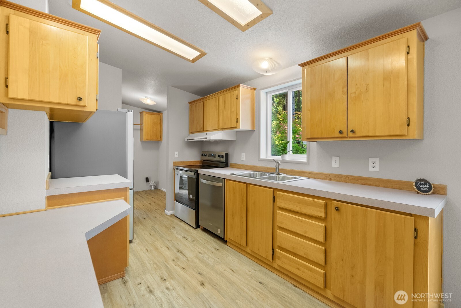 178 Mt Rainier Drive