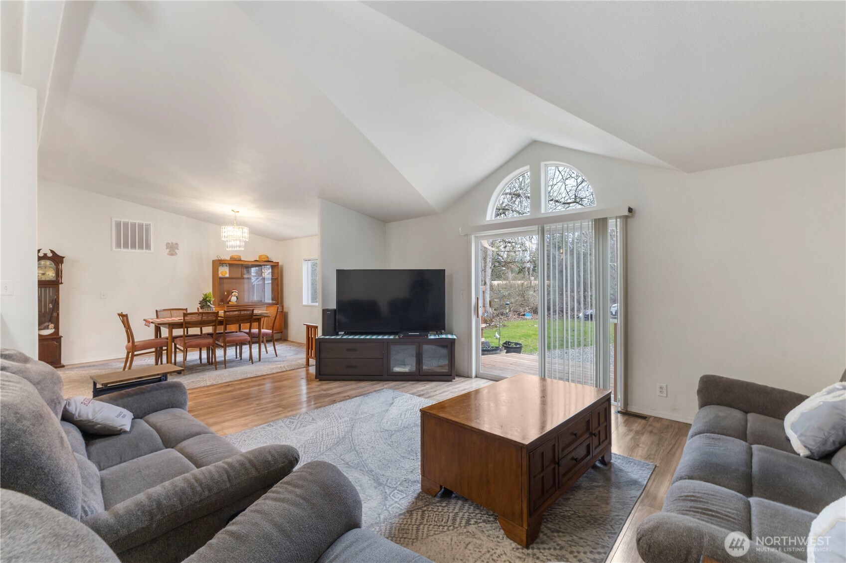 11248 Morris Road SE