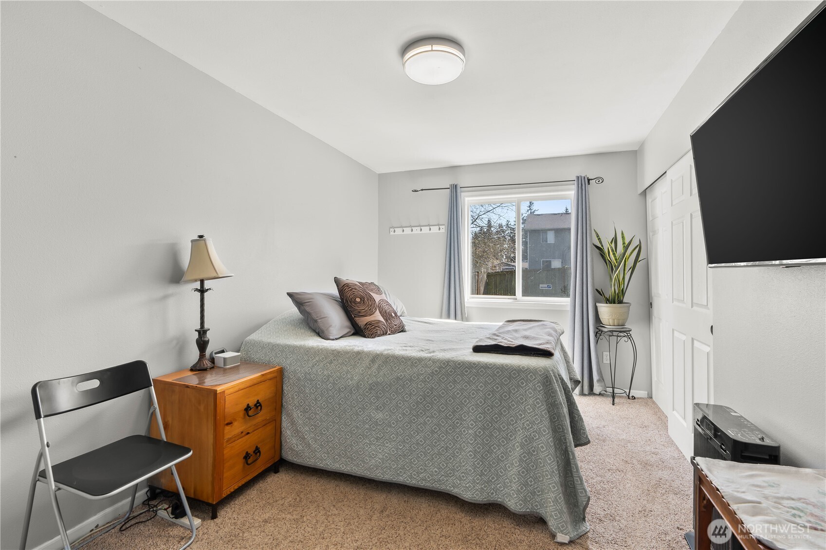 1218 E 57th Street