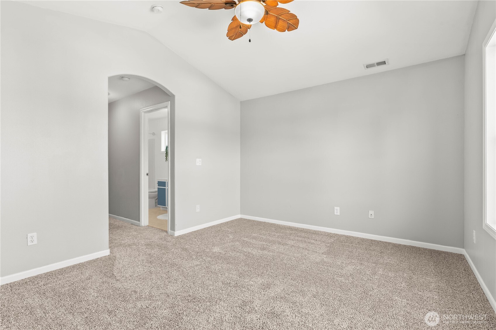 1218 E 57th Street