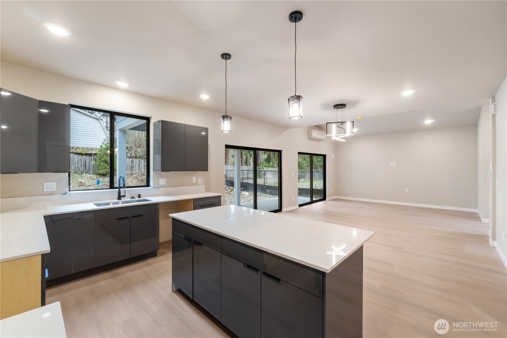 910 104th Street Ct S