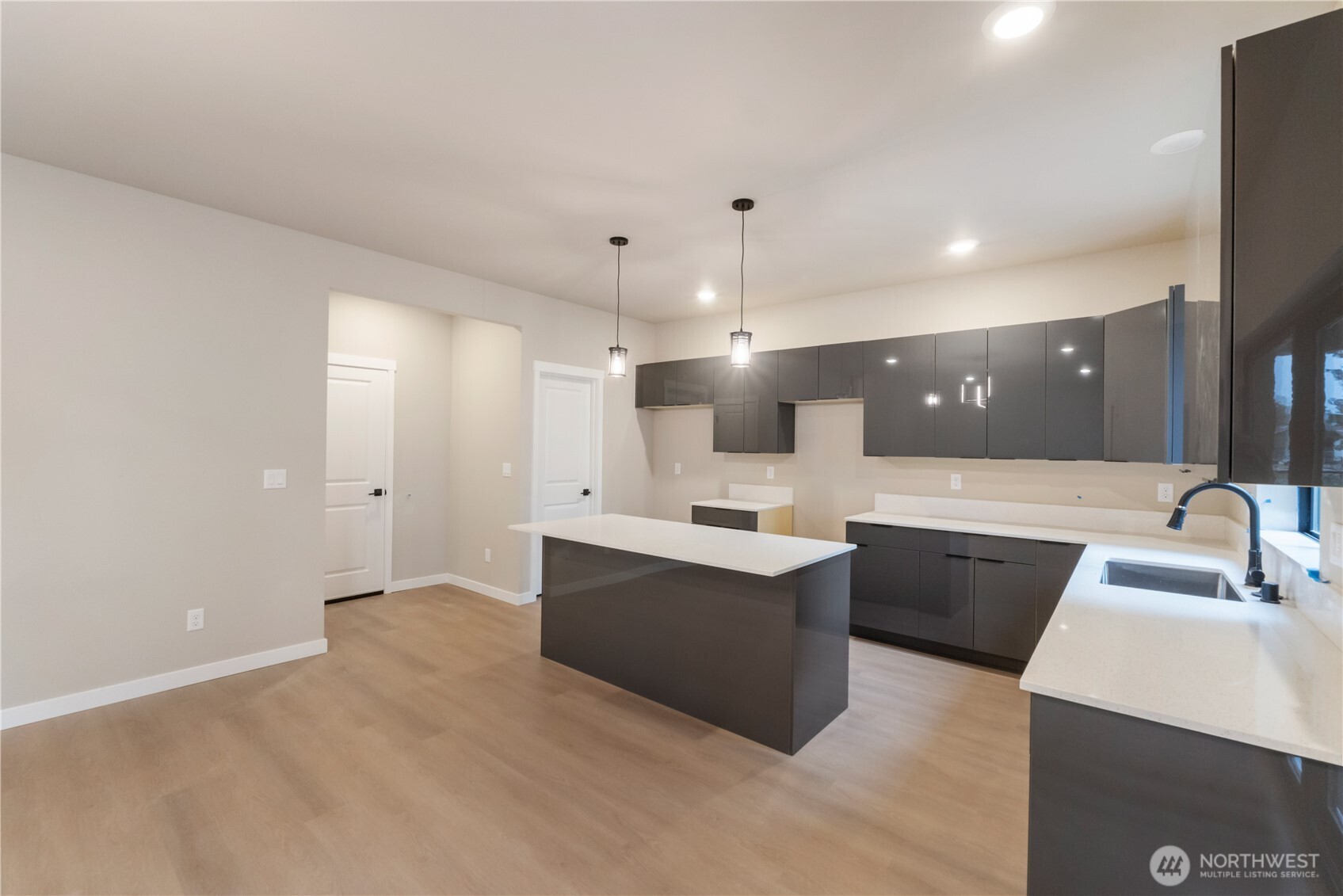 910 104th Street Ct S