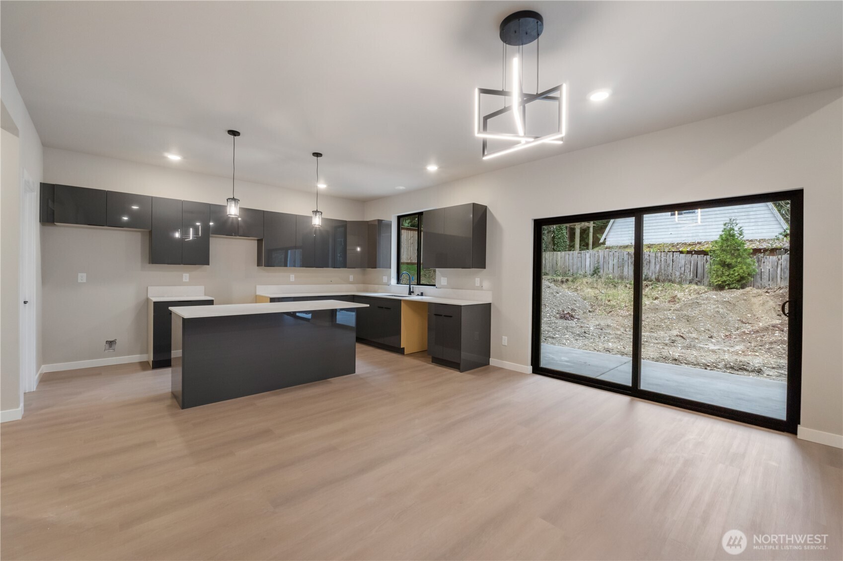 910 104th Street Ct S