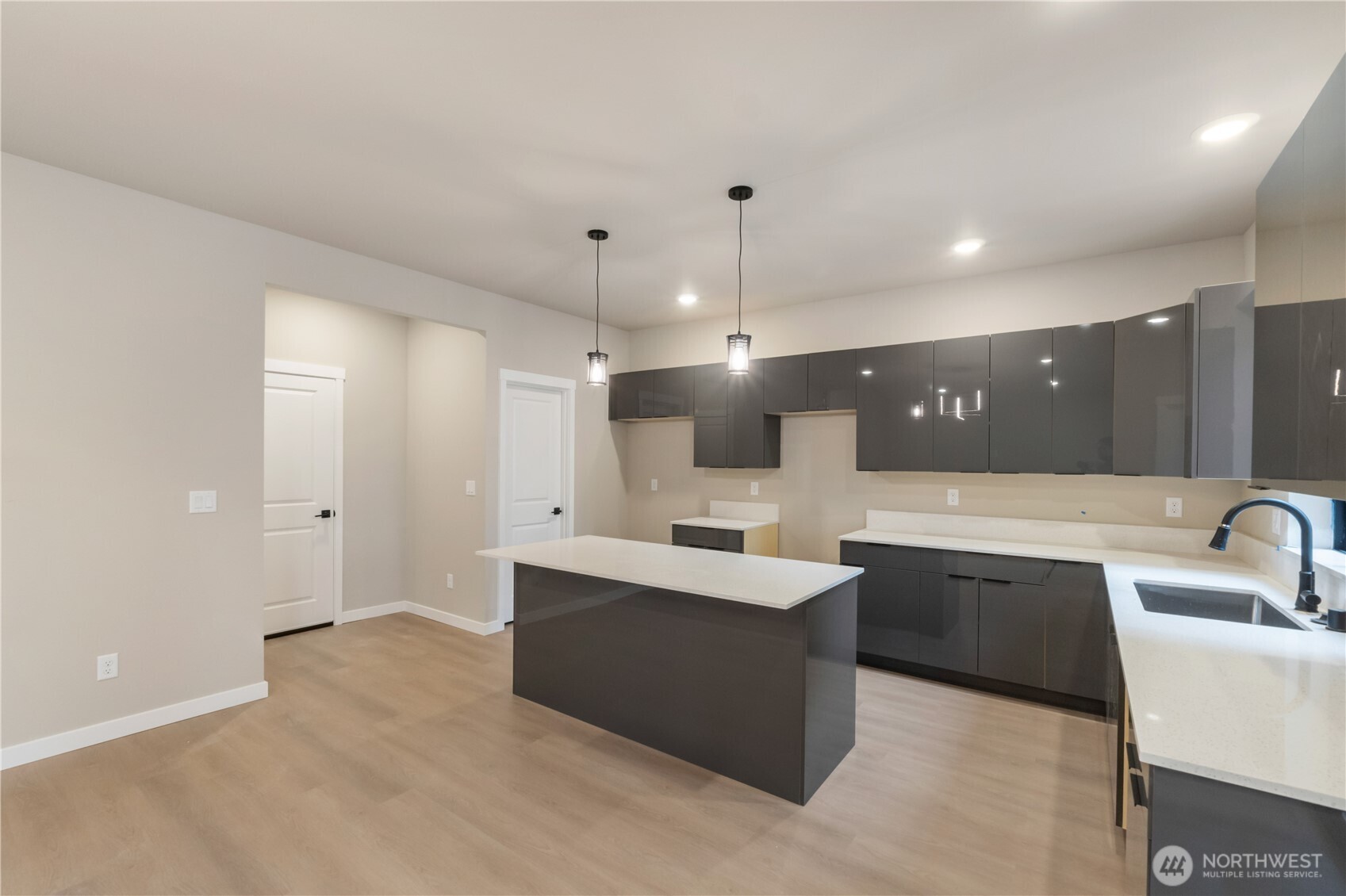 910 104th Street Ct S