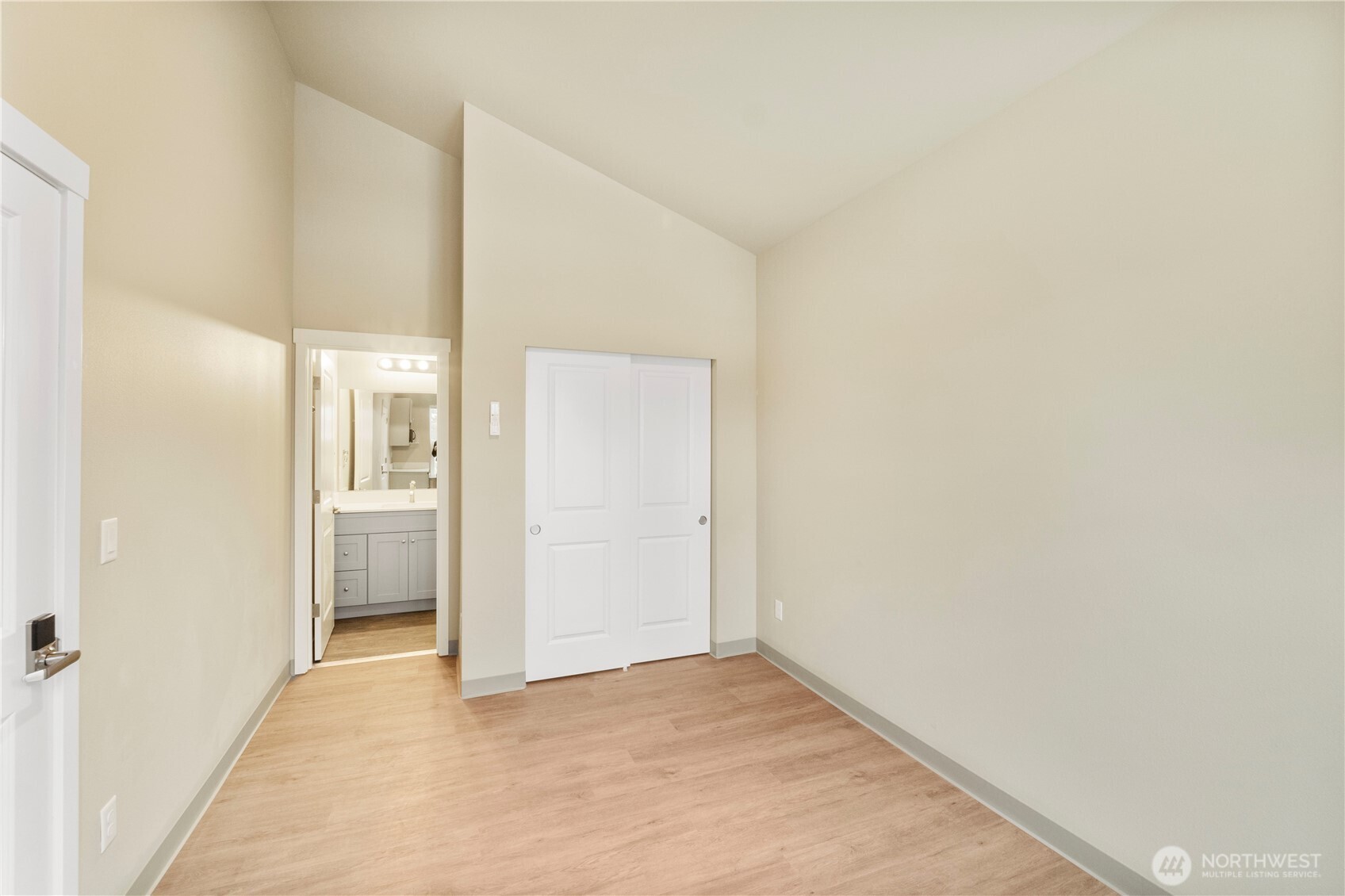 906 104th Street Ct S