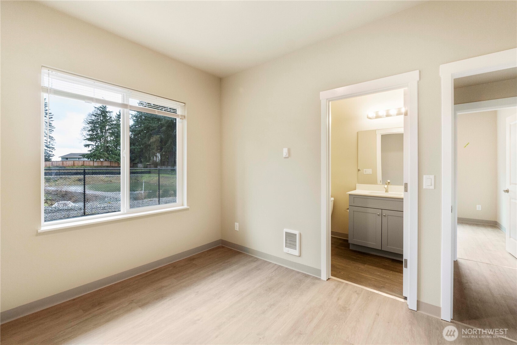 906 104th Street Ct S