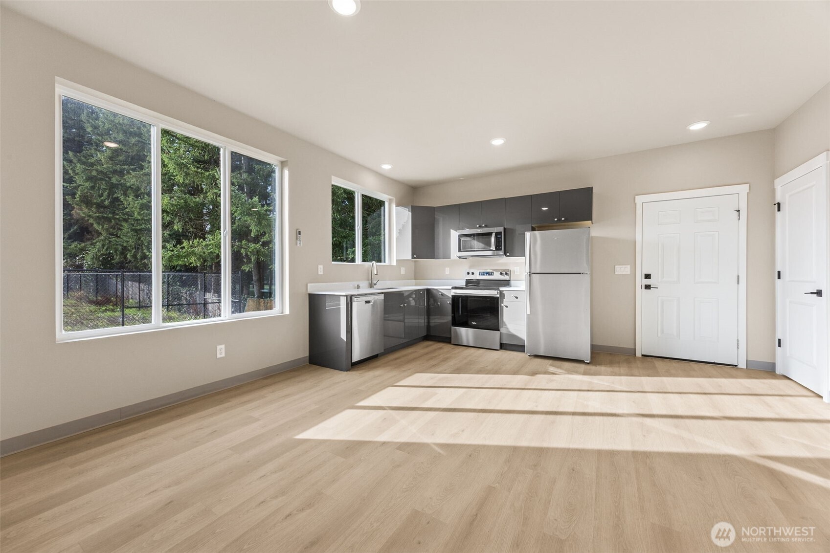 906 104th Street Ct S