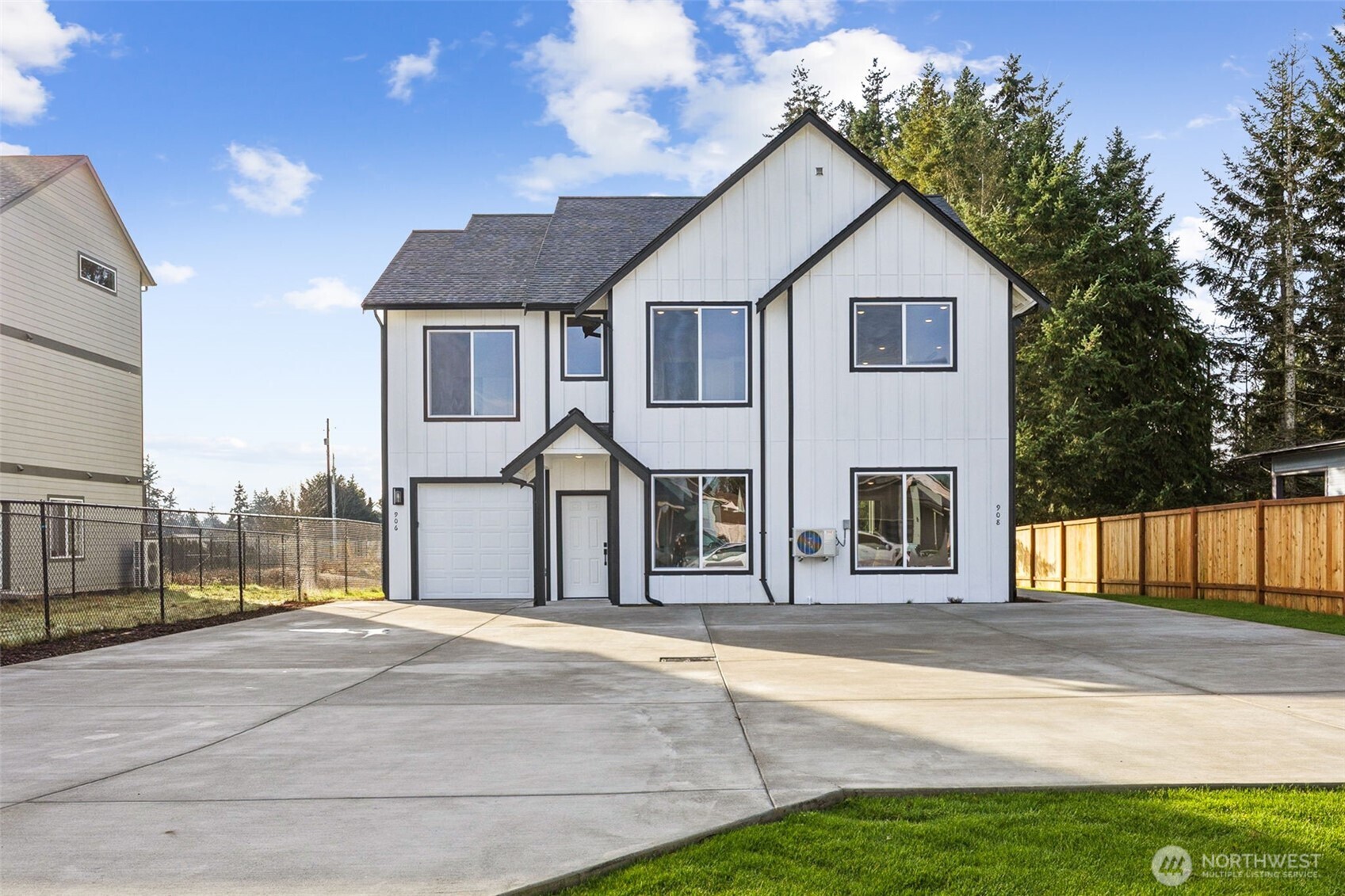 906 104th Street Ct S