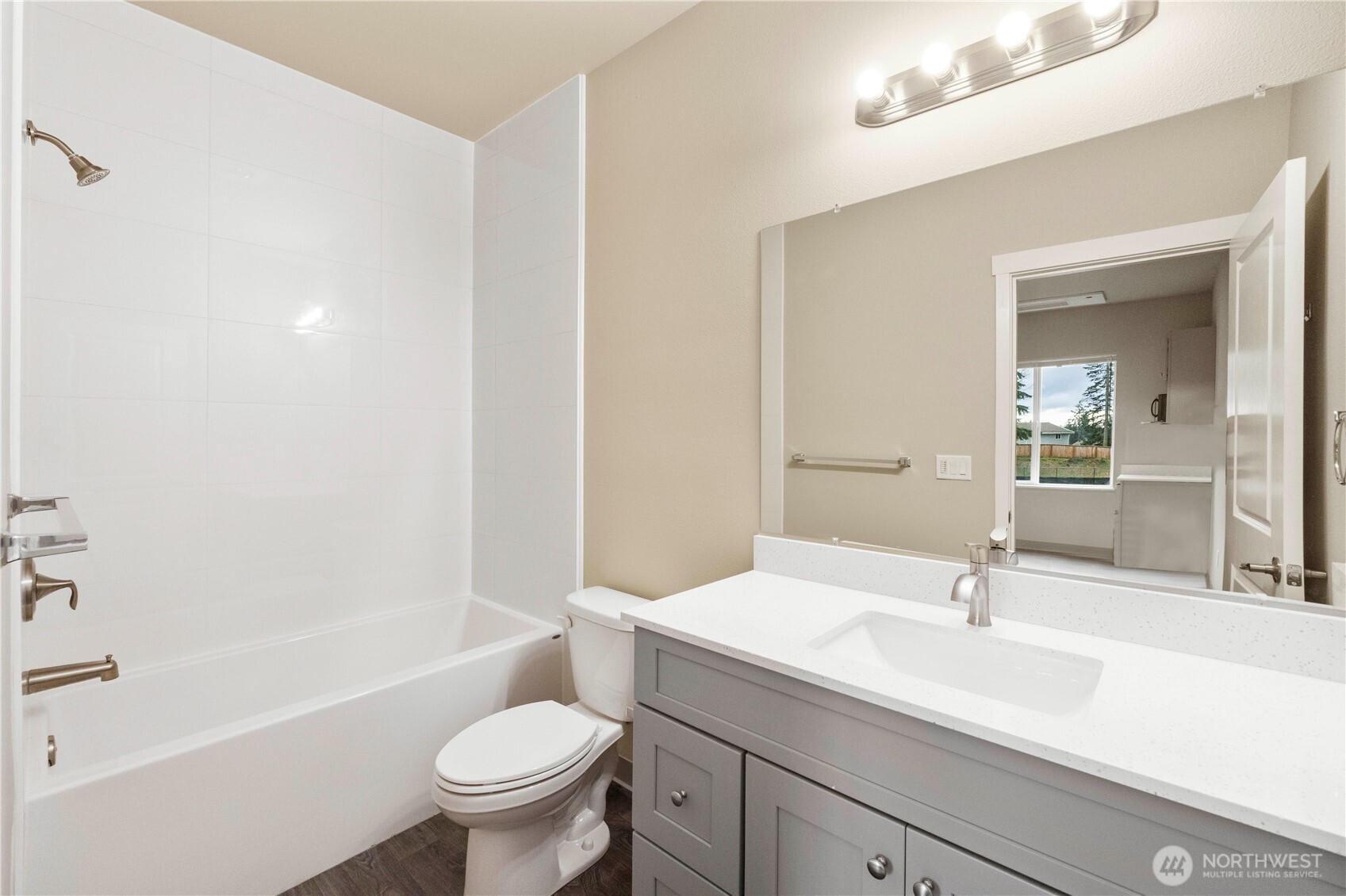 906 104th Street Ct S