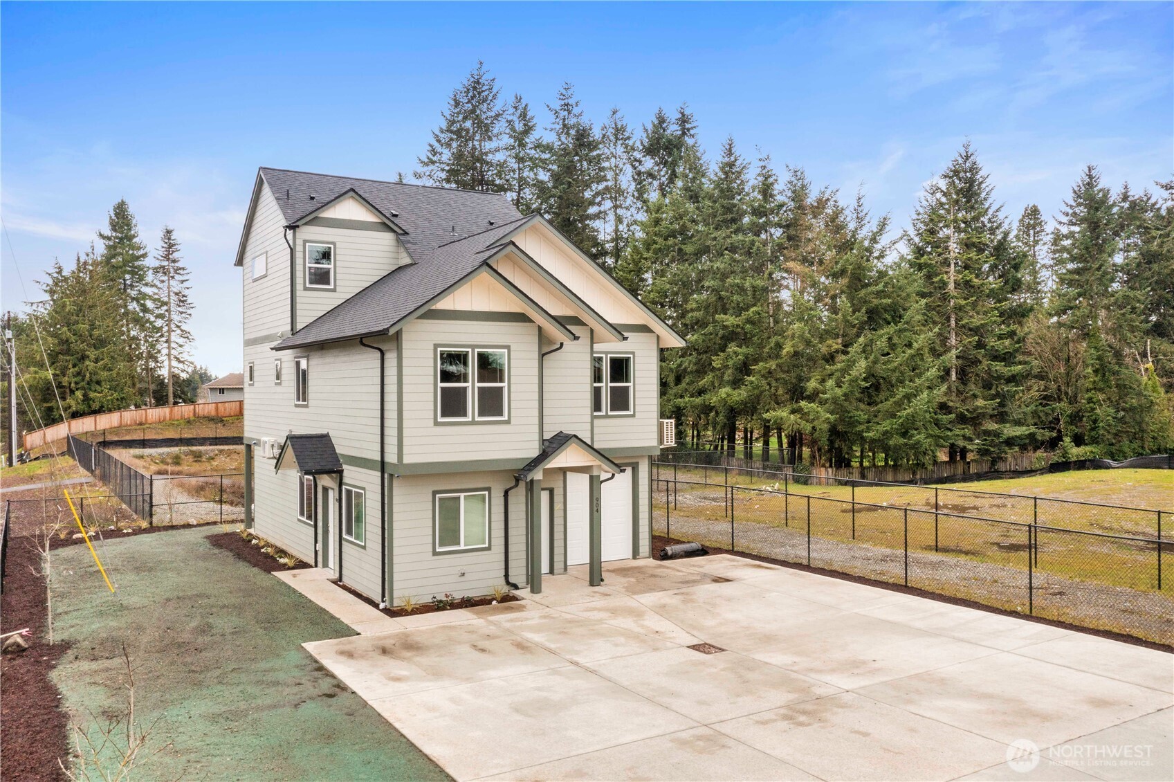 906 104th Street Ct S