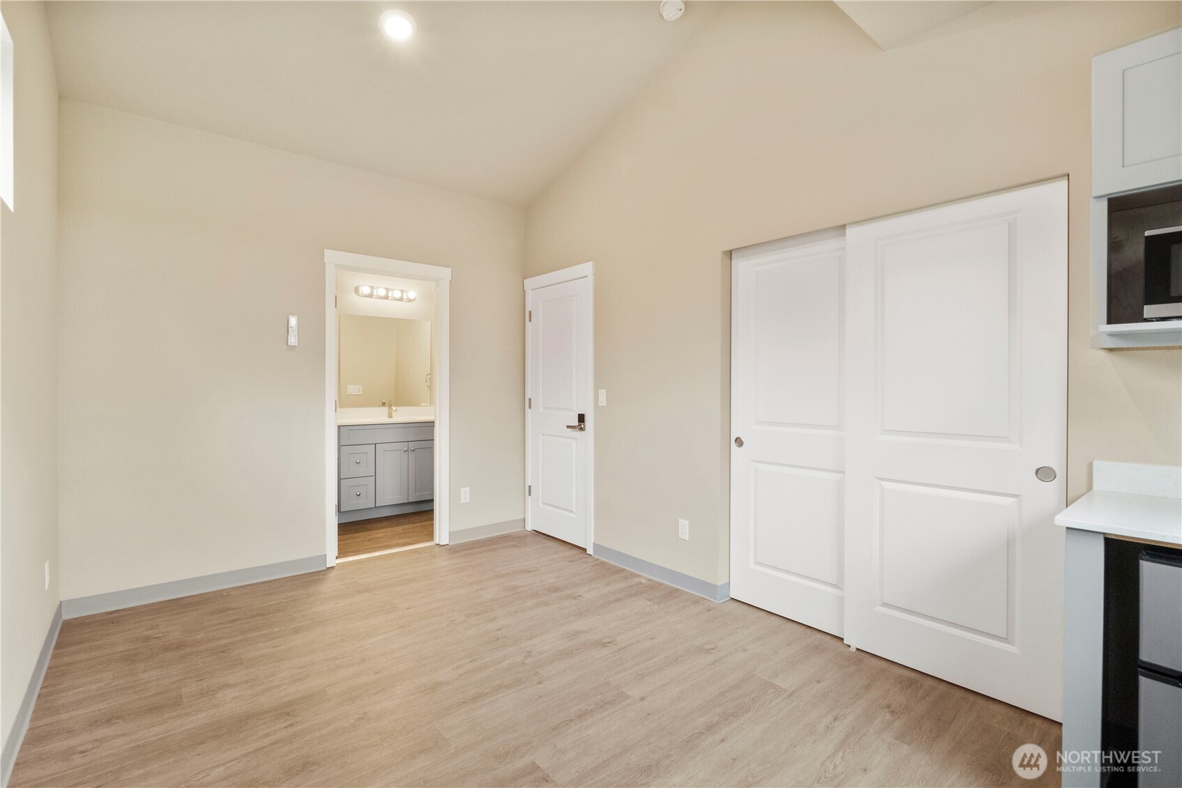 906 104th Street Ct S