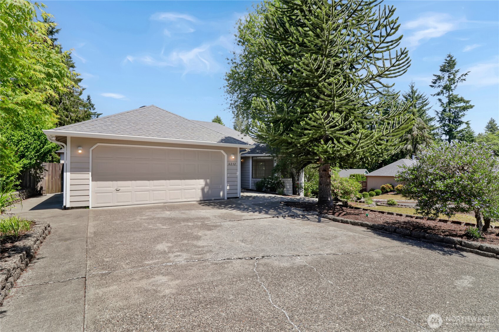 6232 22nd Avenue SE Lacey Wa Us 98503 Nwm2356804
