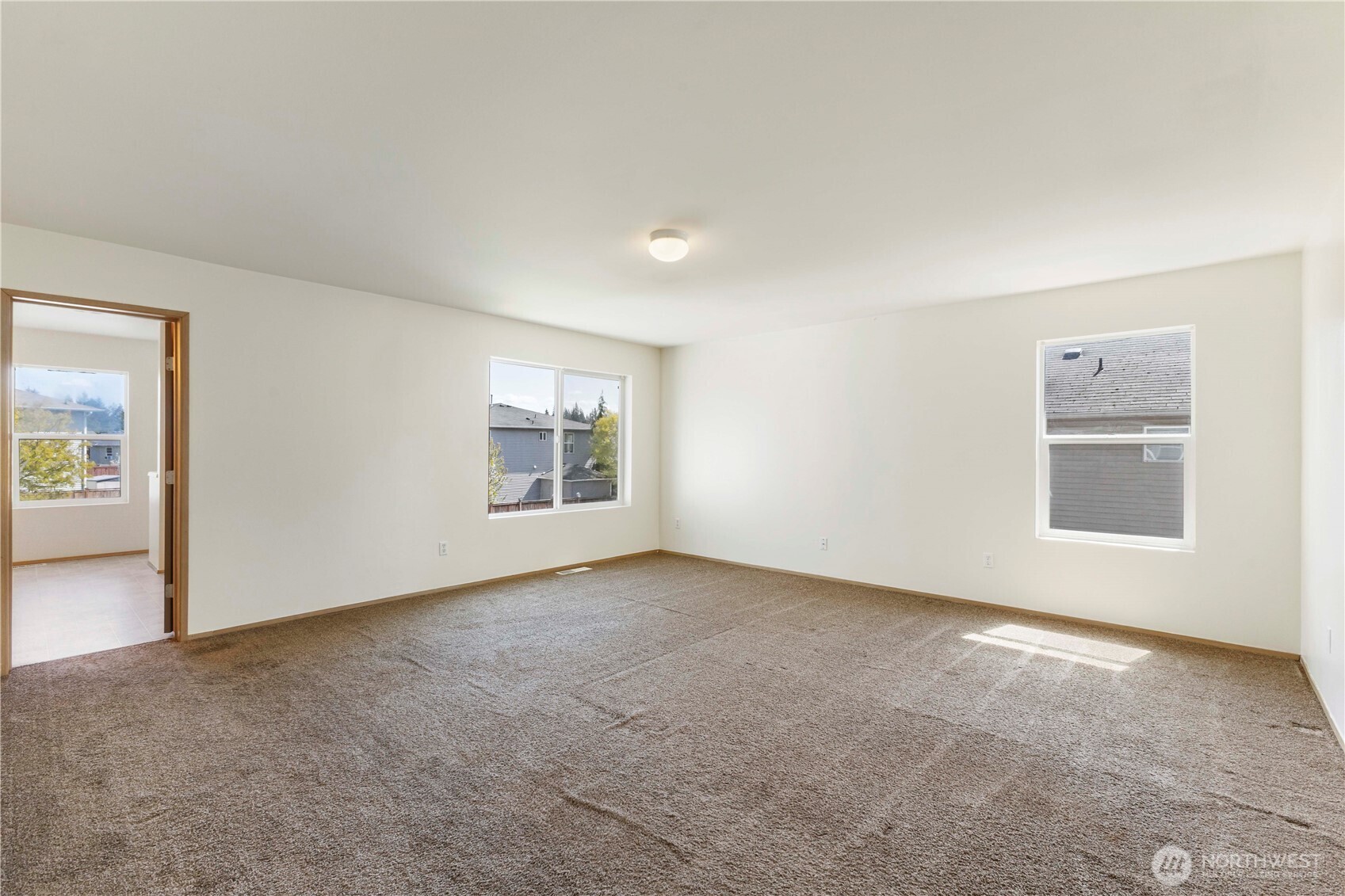 10101 195th Avenue E