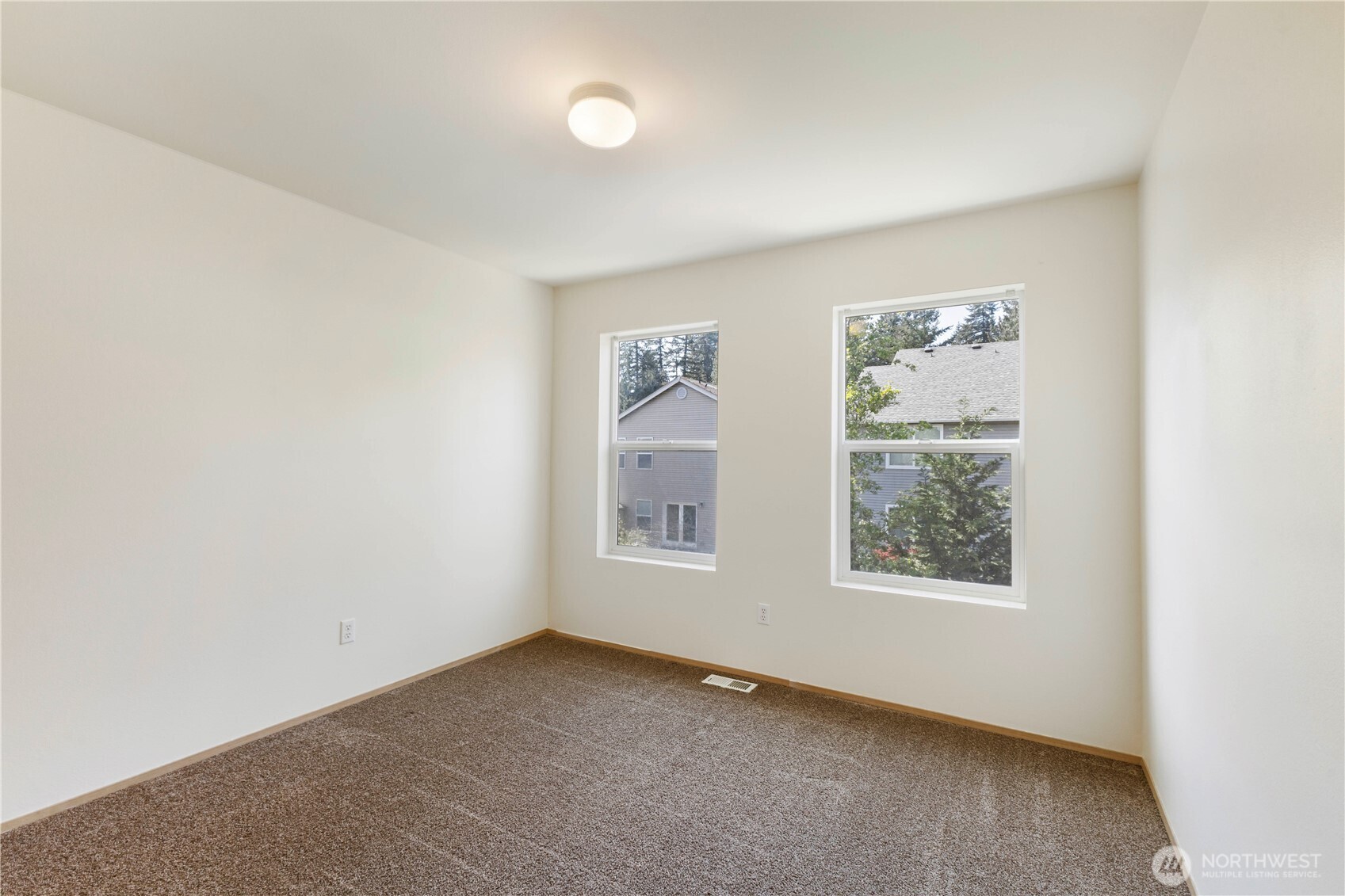 10101 195th Avenue E