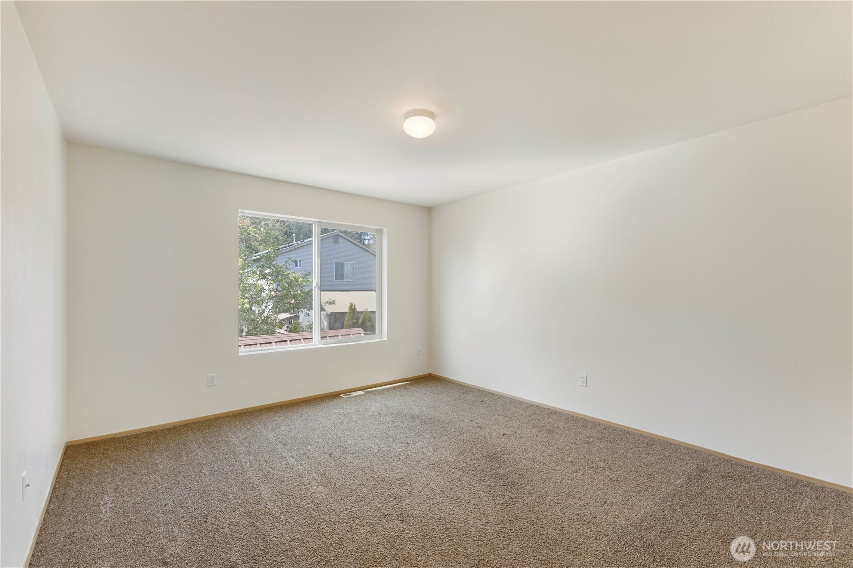 10101 195th Avenue E