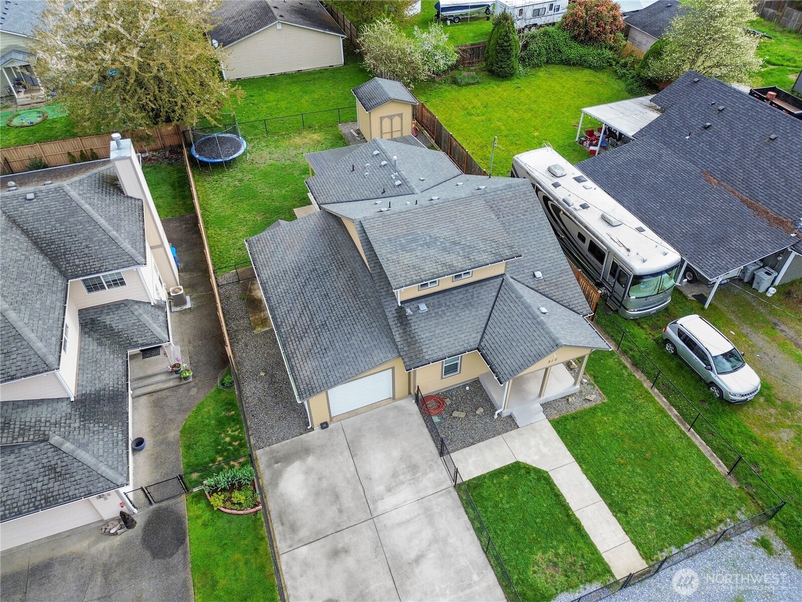 210 Ammons Lane SE