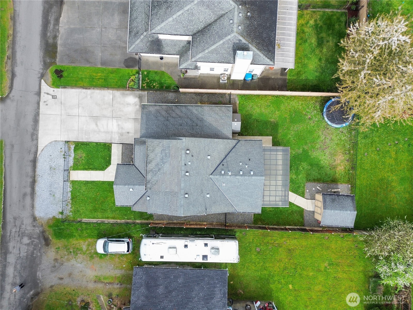 210 Ammons Lane SE