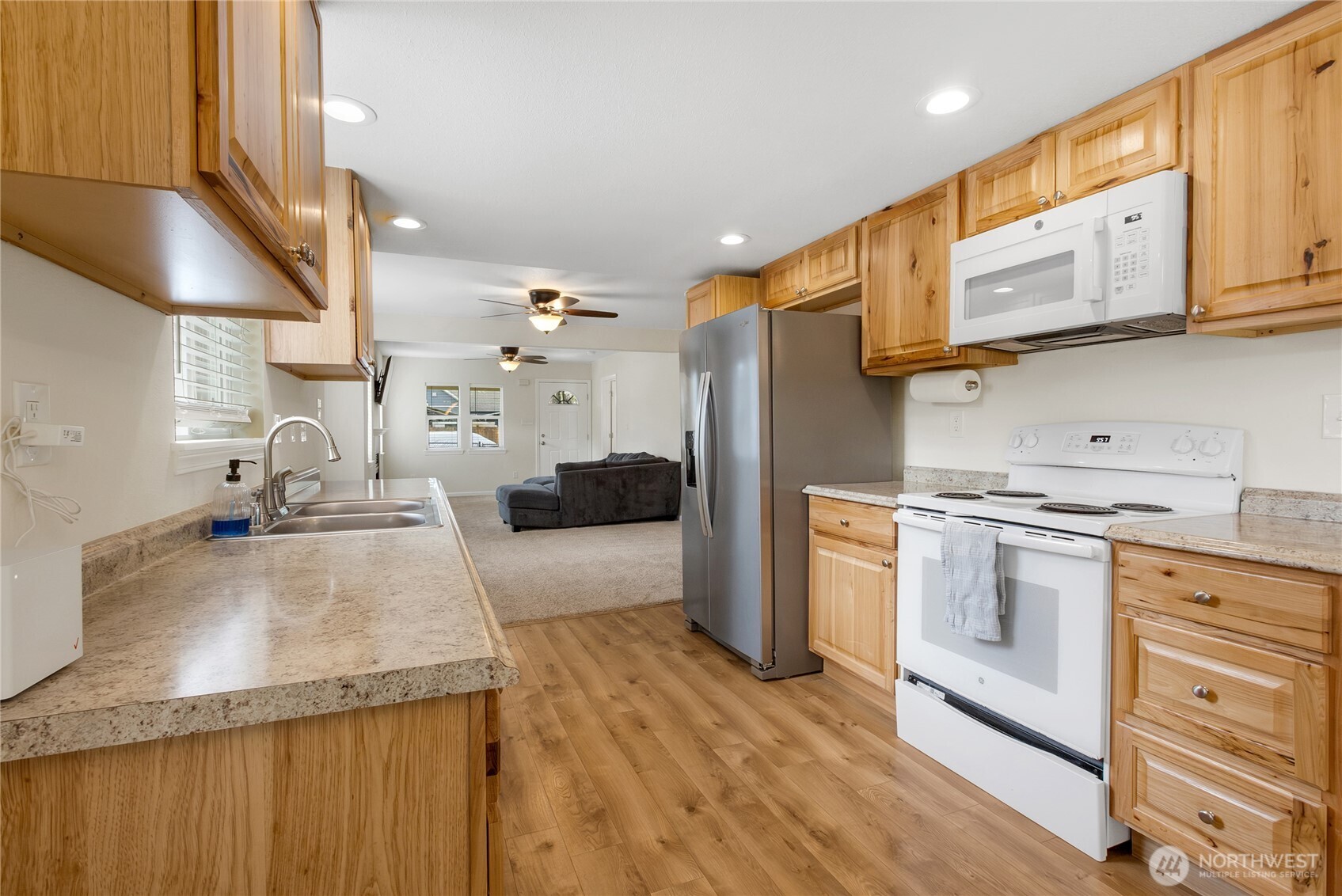 210 Ammons Lane SE