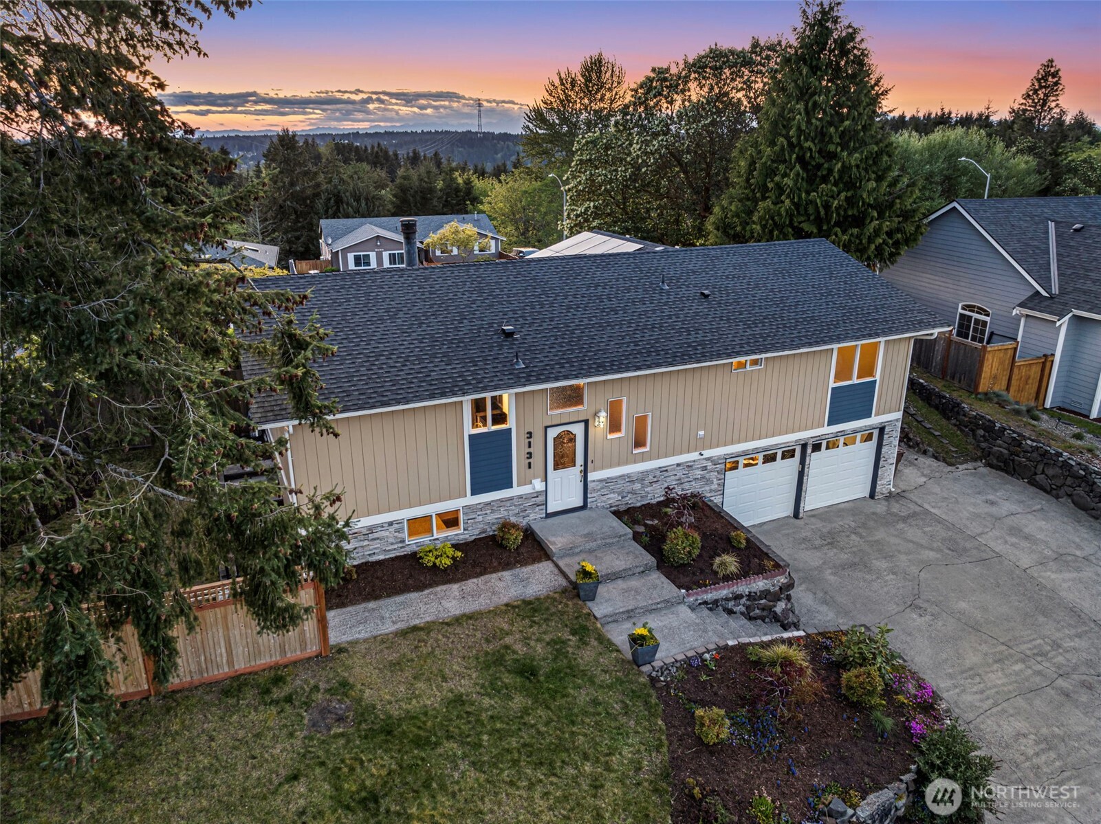 3131 N Narrows Dr