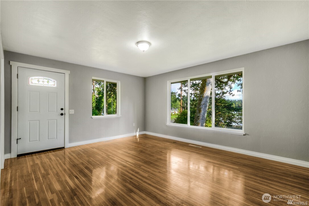 7415 Steilacoom Boulevard SW
