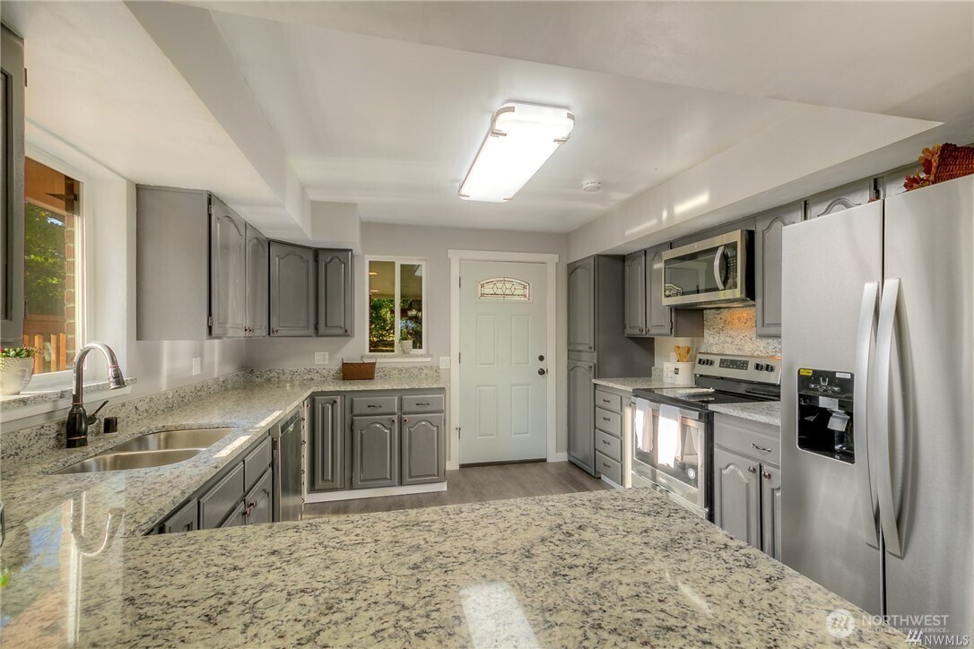 7415 Steilacoom Boulevard SW