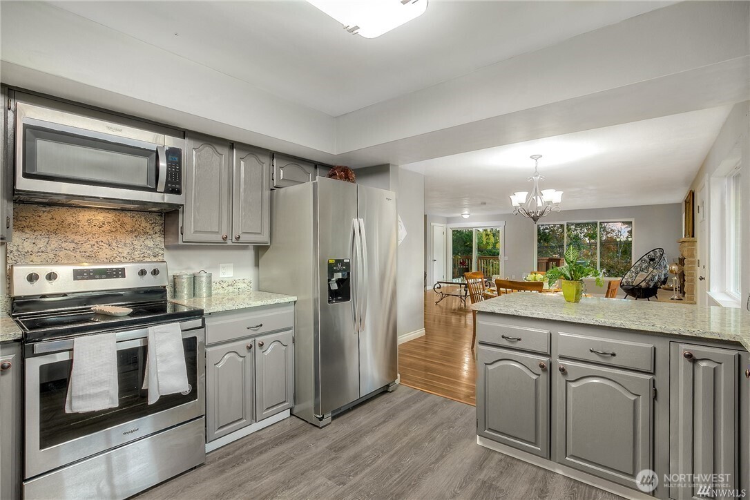 7415 Steilacoom Boulevard SW