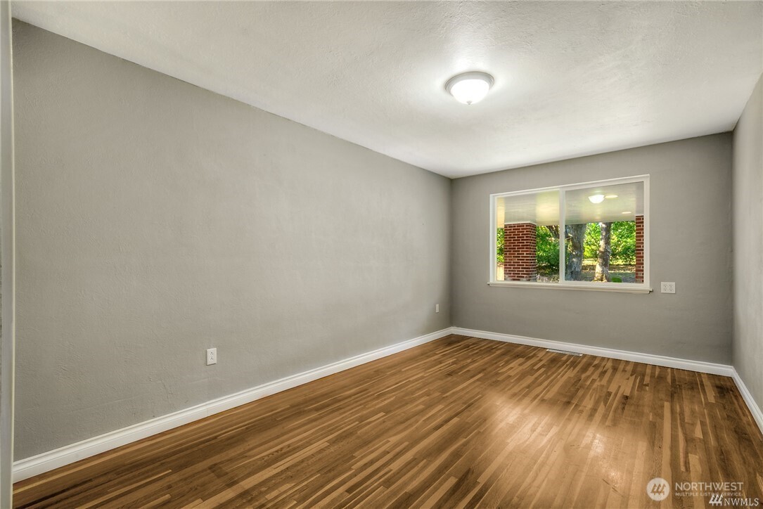 7415 Steilacoom Boulevard SW