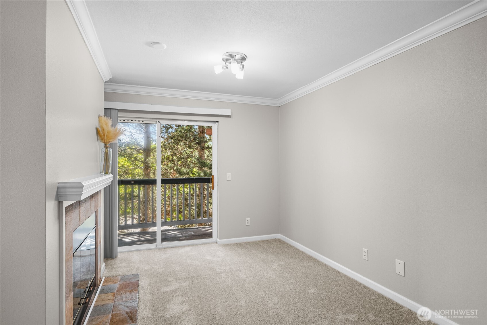 33020 10th Avenue SW Unit: Y304