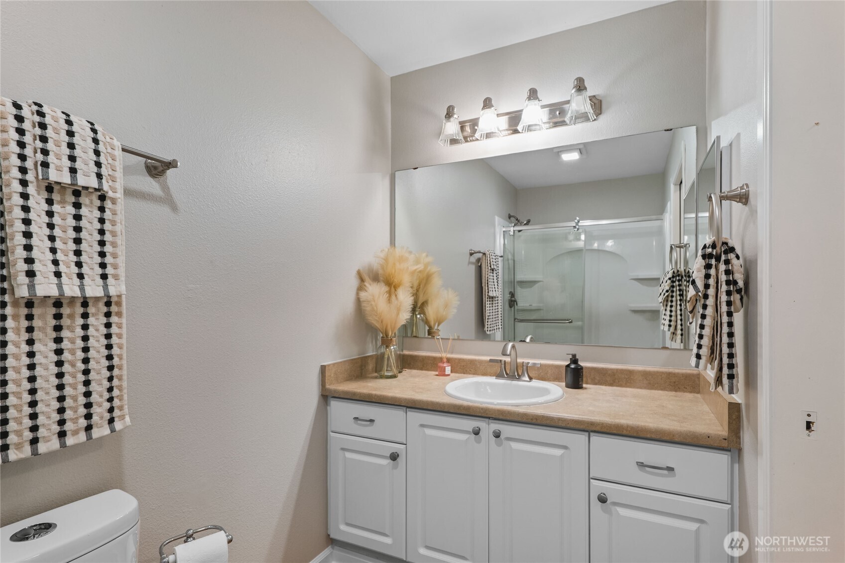 33020 10th Avenue SW Unit: Y304