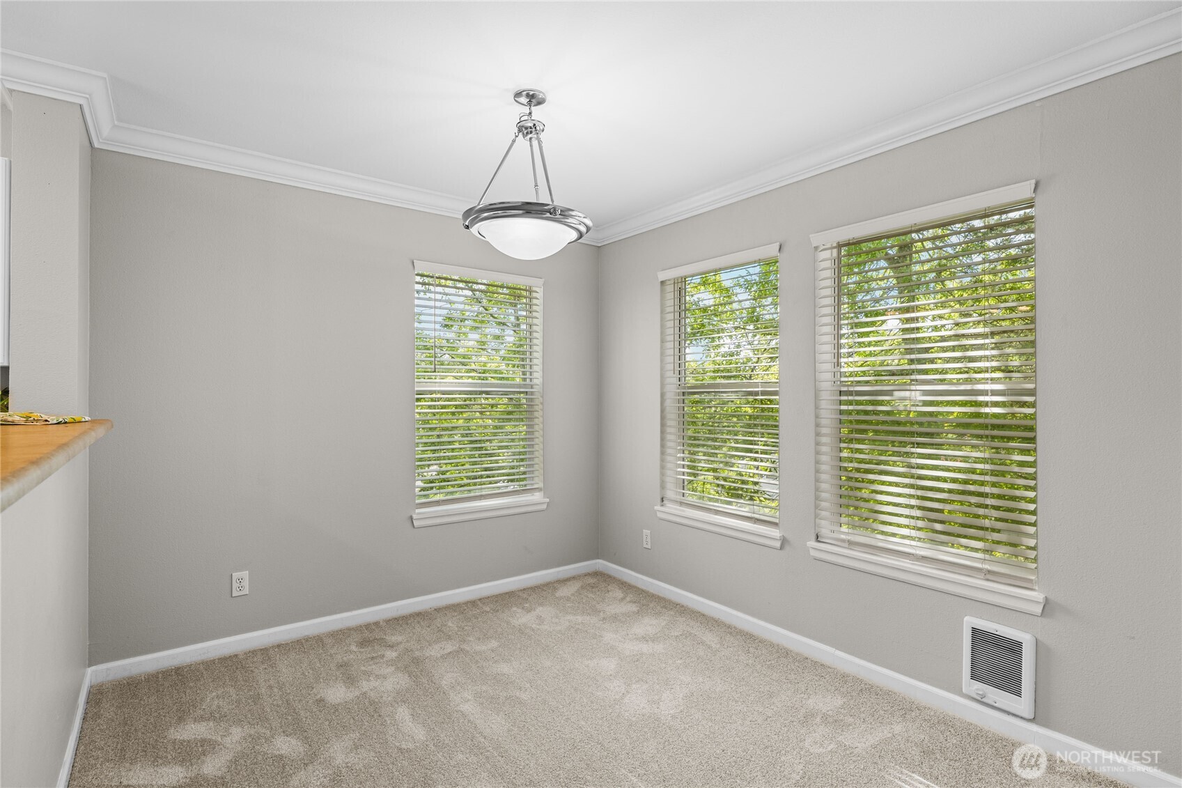 33020 10th Avenue SW Unit: Y304