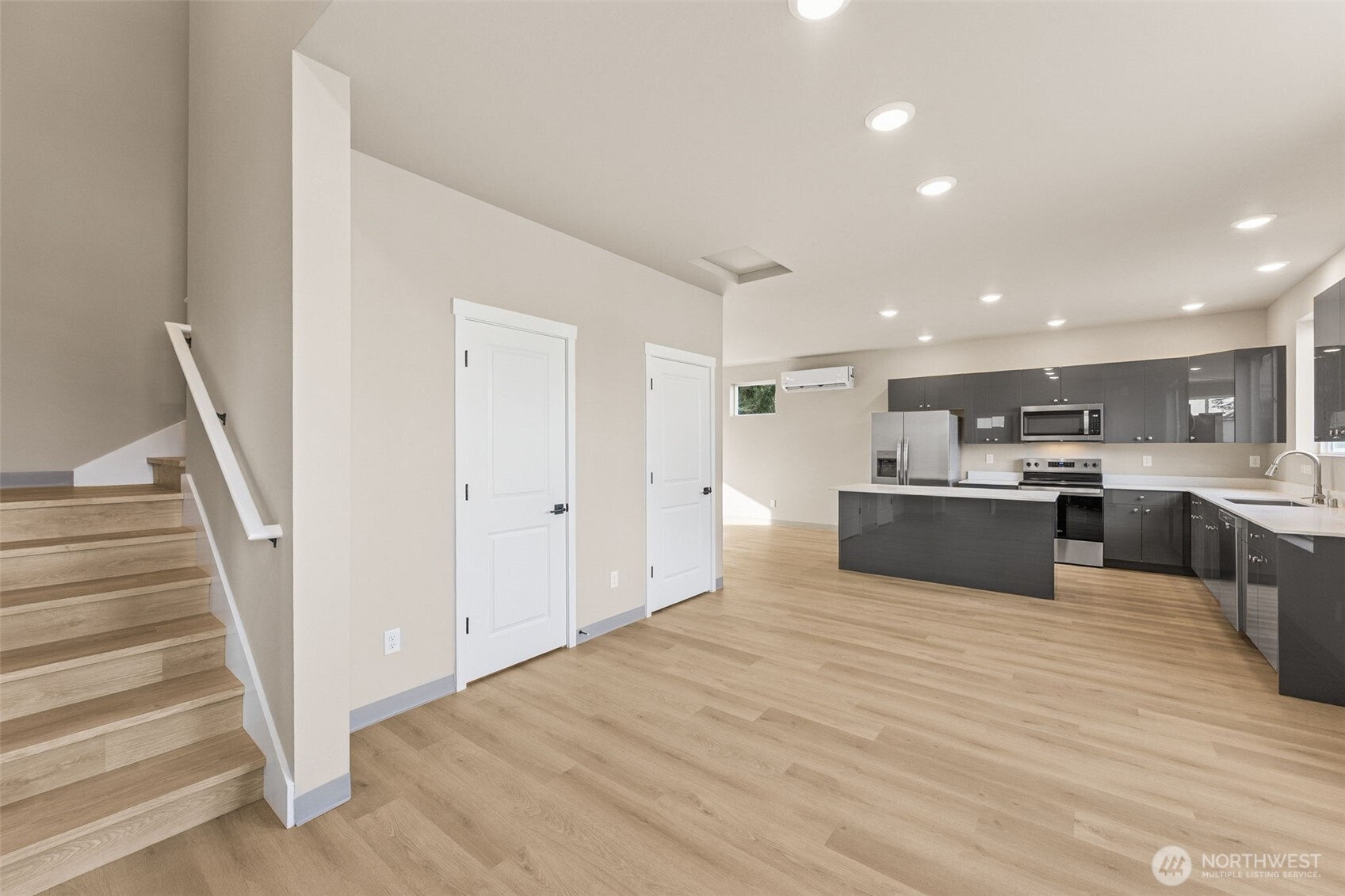 906 104th Street Ct S