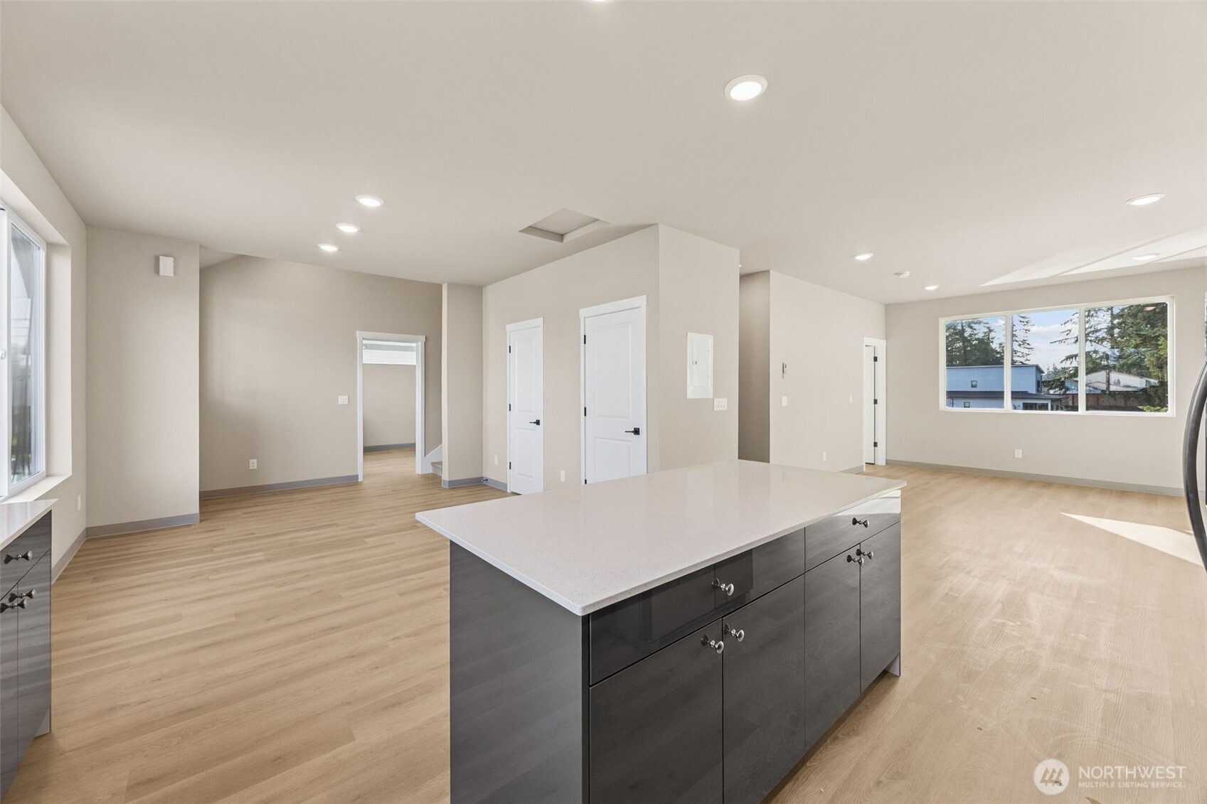 906 104th Street Ct S