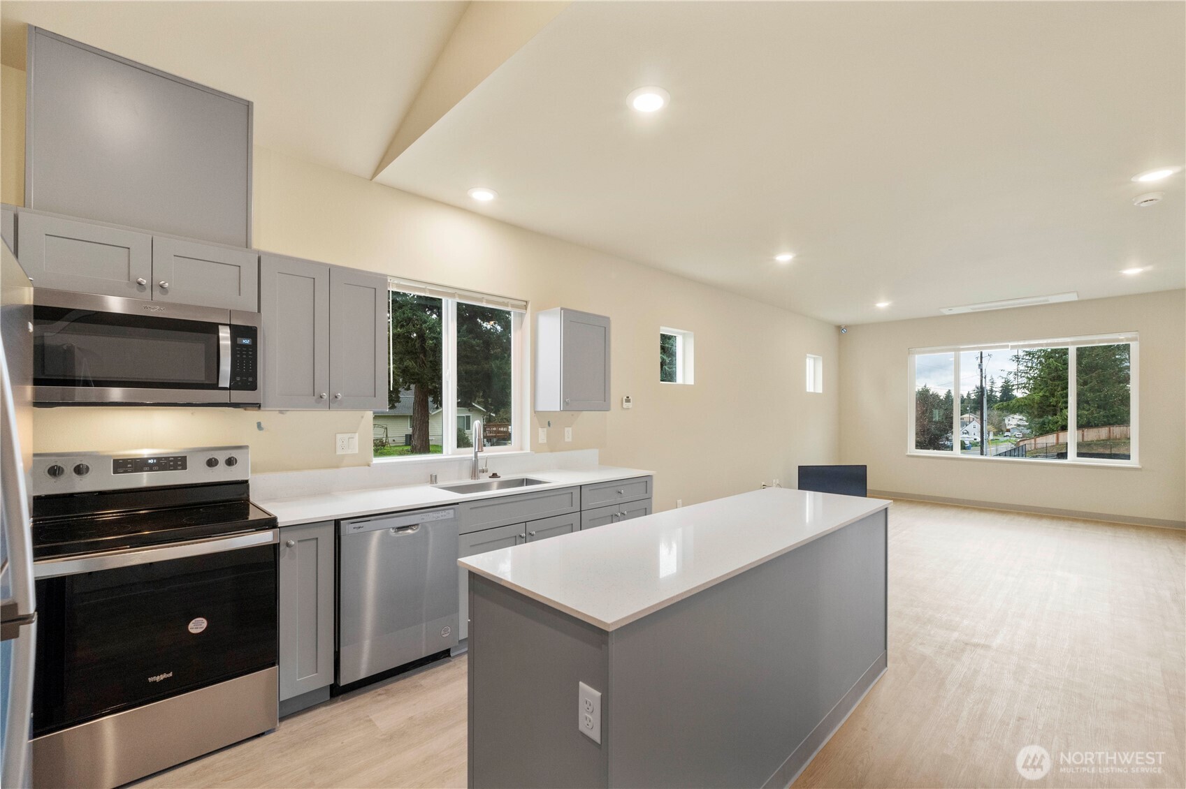 906 104th Street Ct S