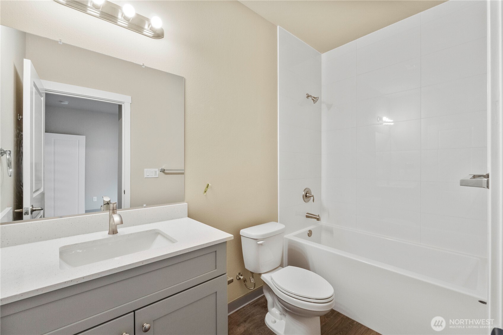 906 104th Street Ct S