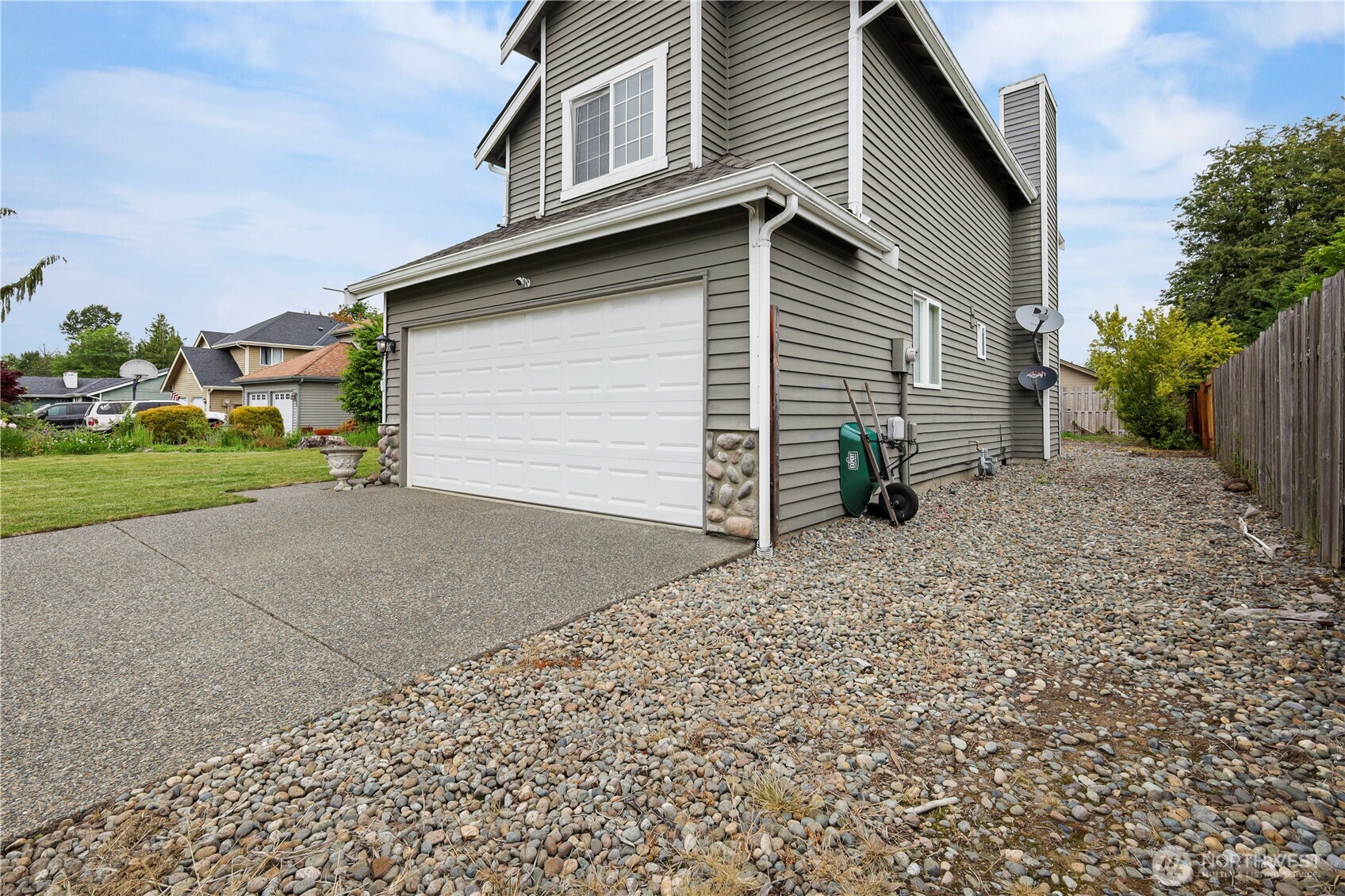 972 Rose Place