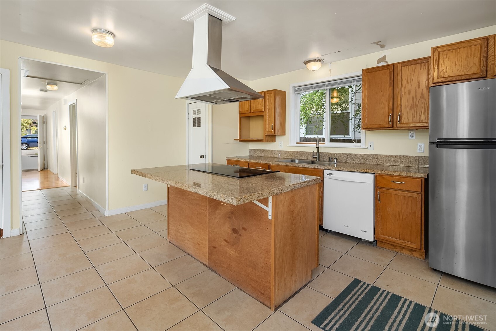8432 S 117th Place