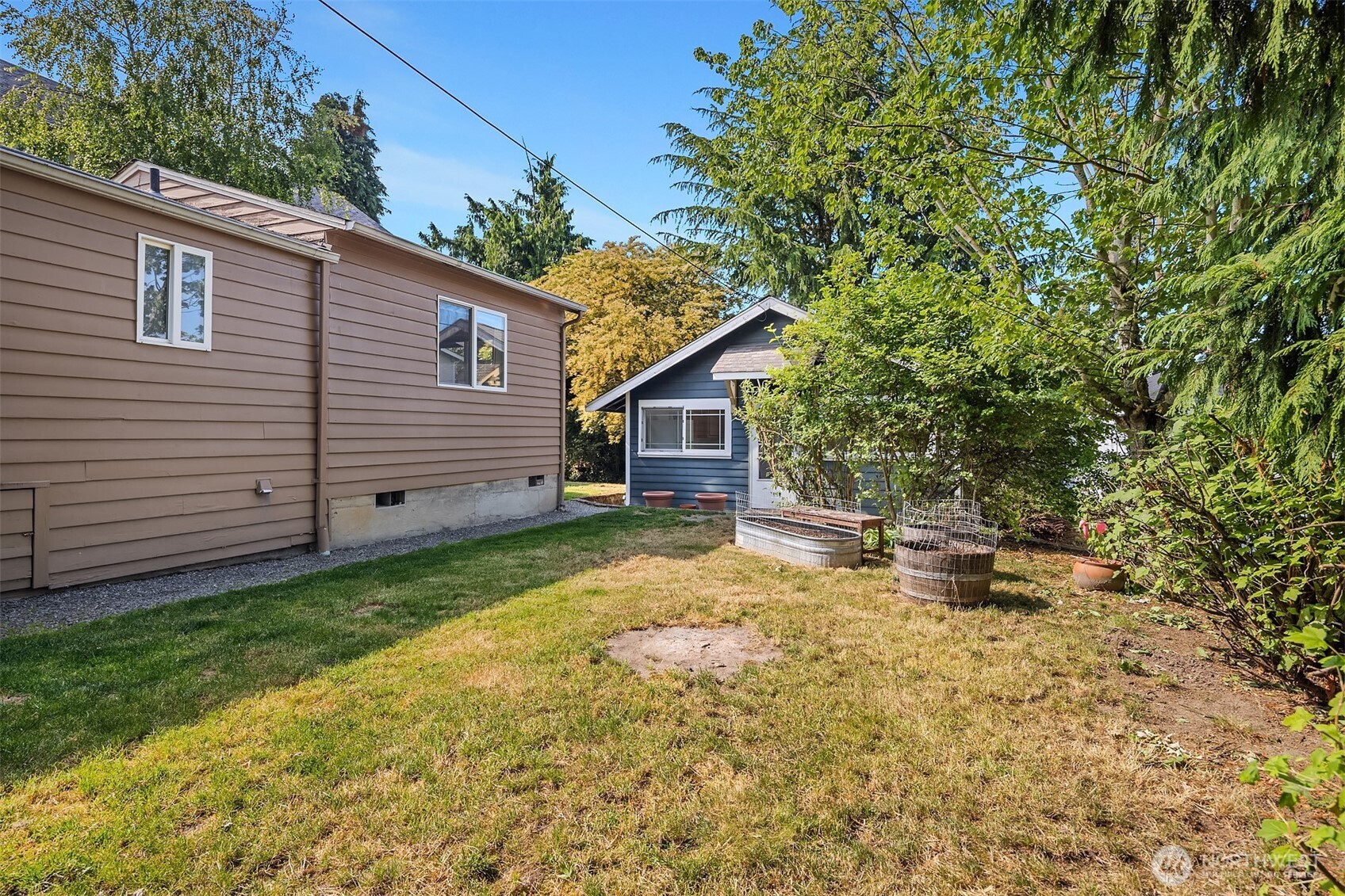 8432 S 117th Place