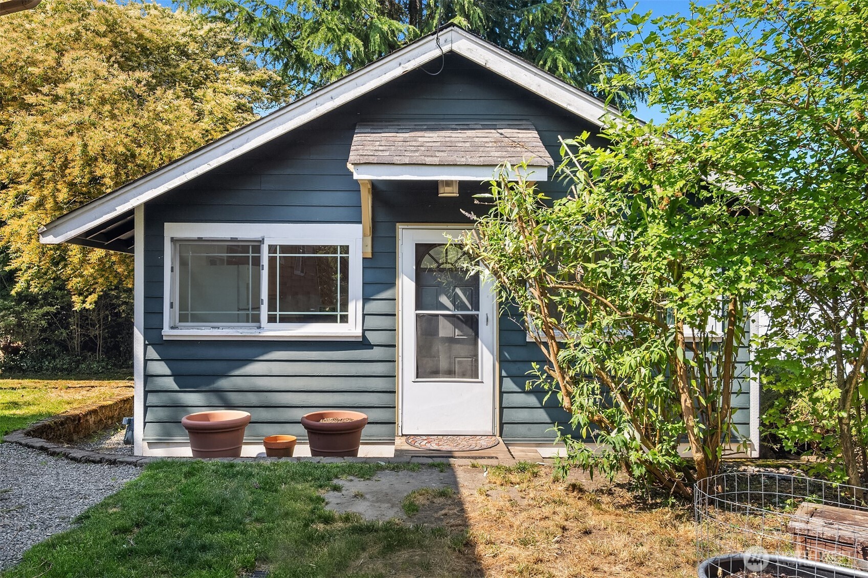 8432 S 117th Place