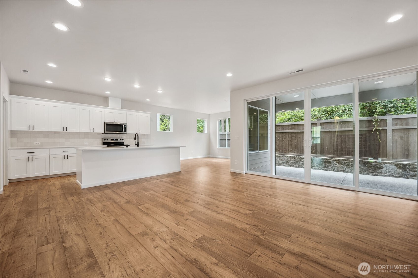 12050 126th Avenue Ct E Unit: 11