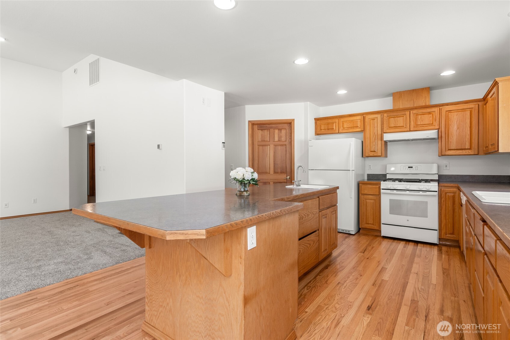 7104 84th Street E