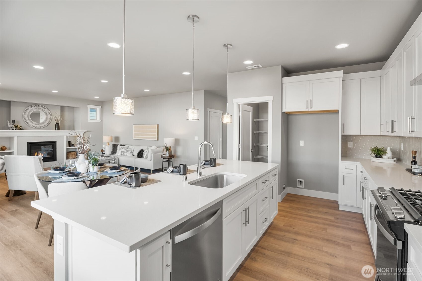 20851 156th Street E