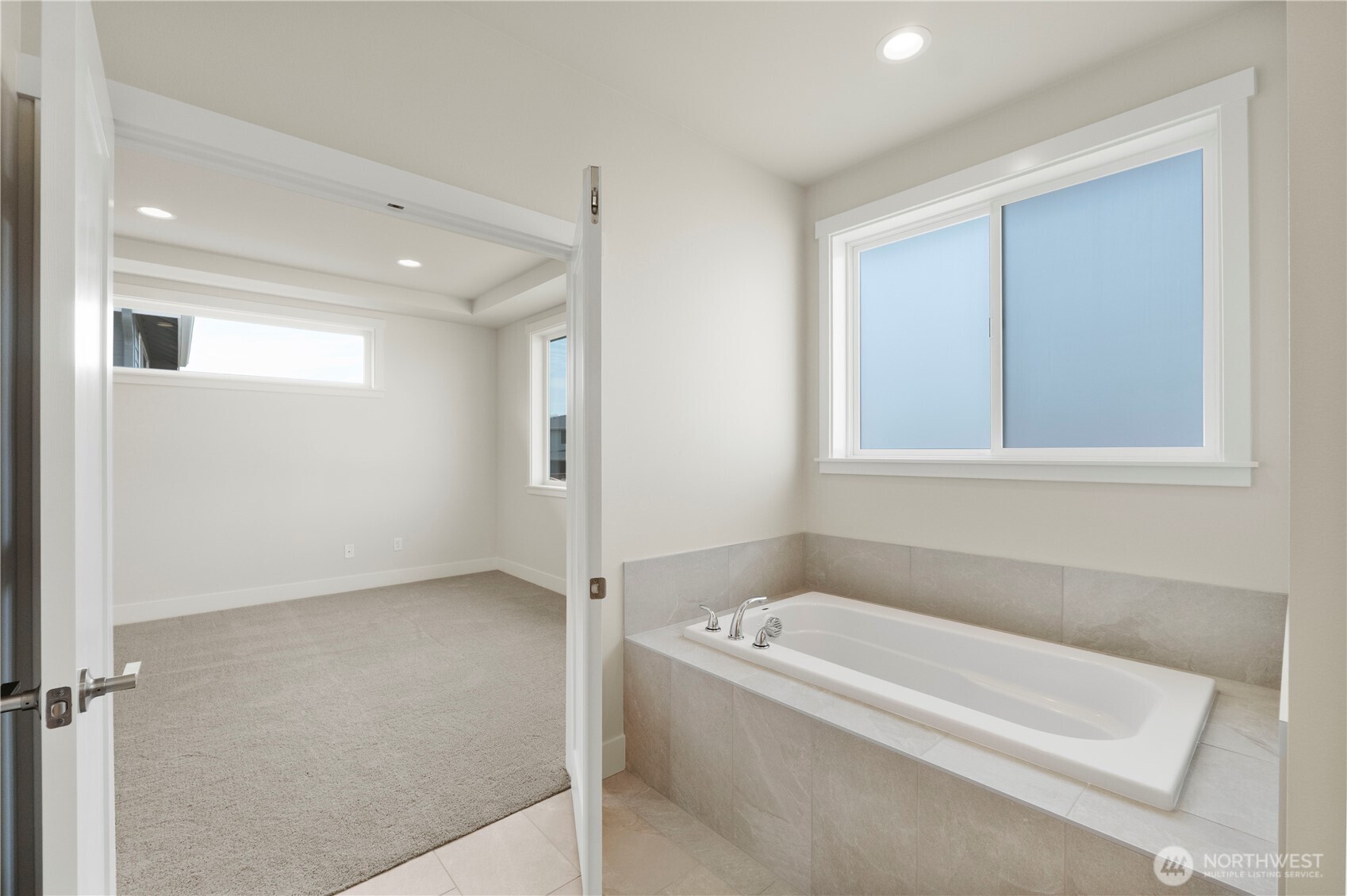 20851 156th Street E