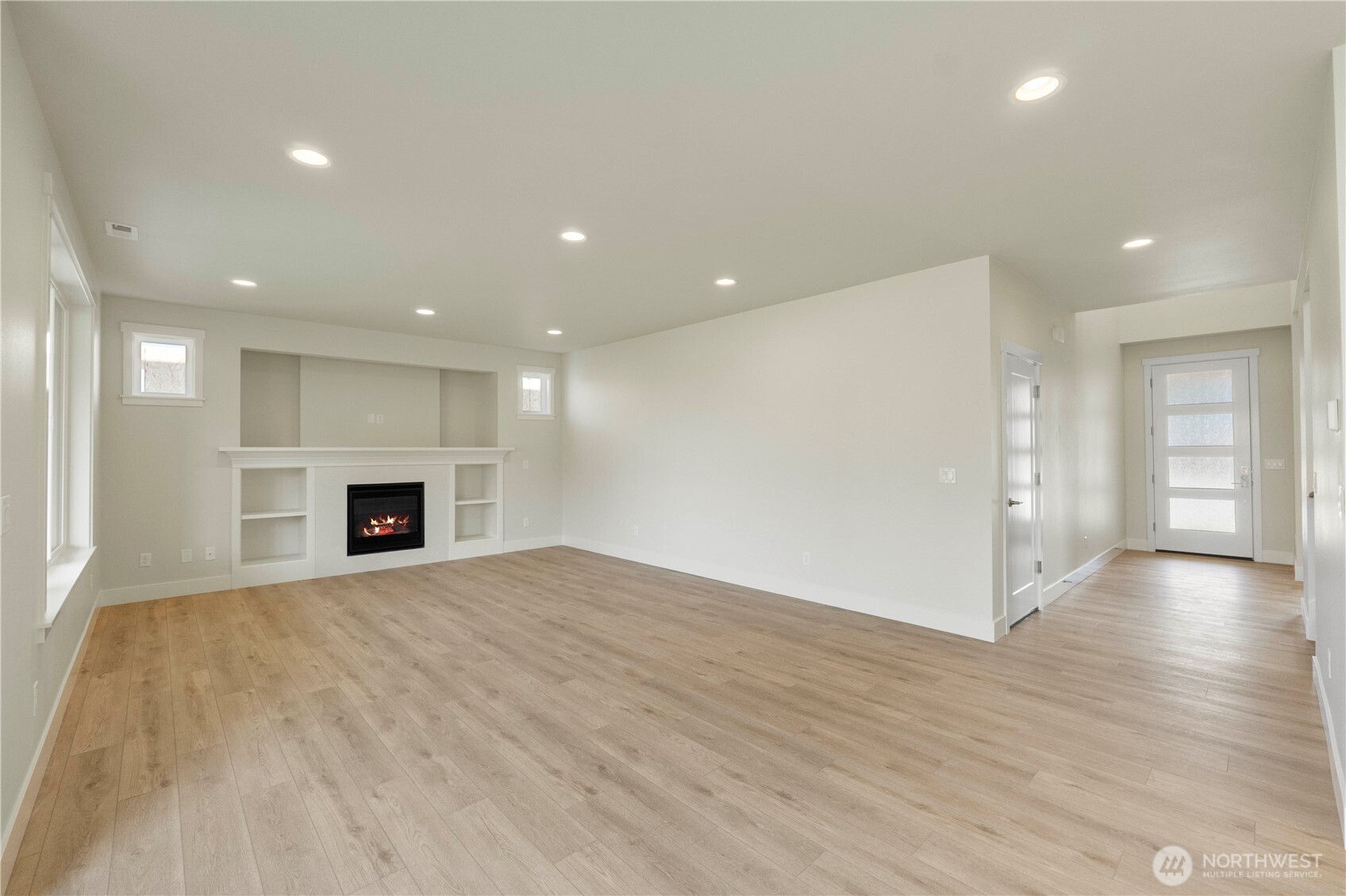 20851 156th Street E