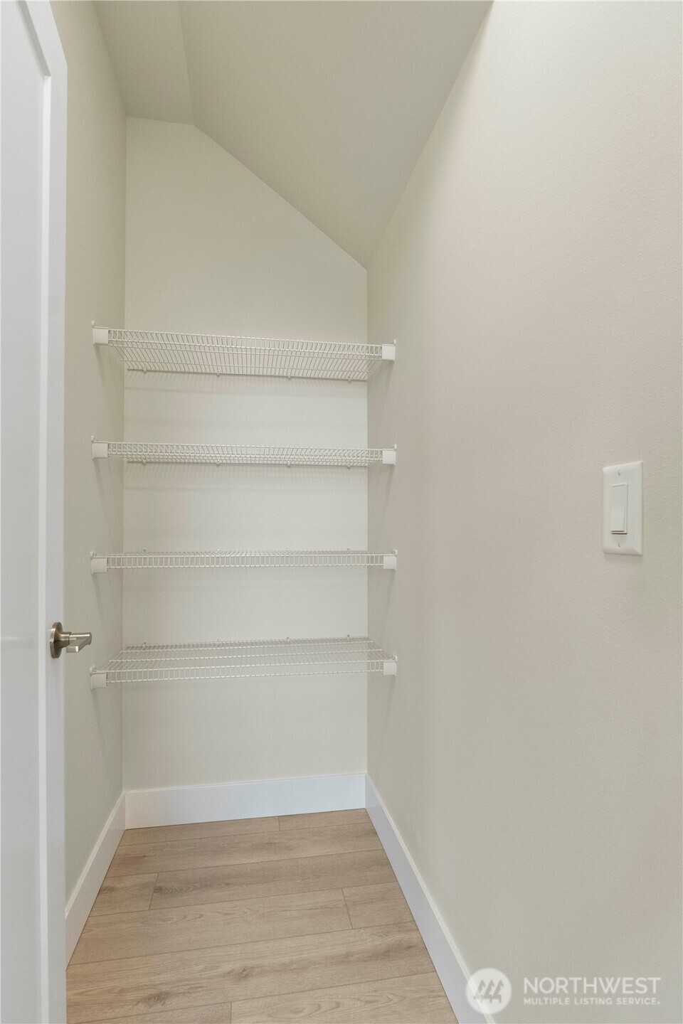 20851 156th Street E