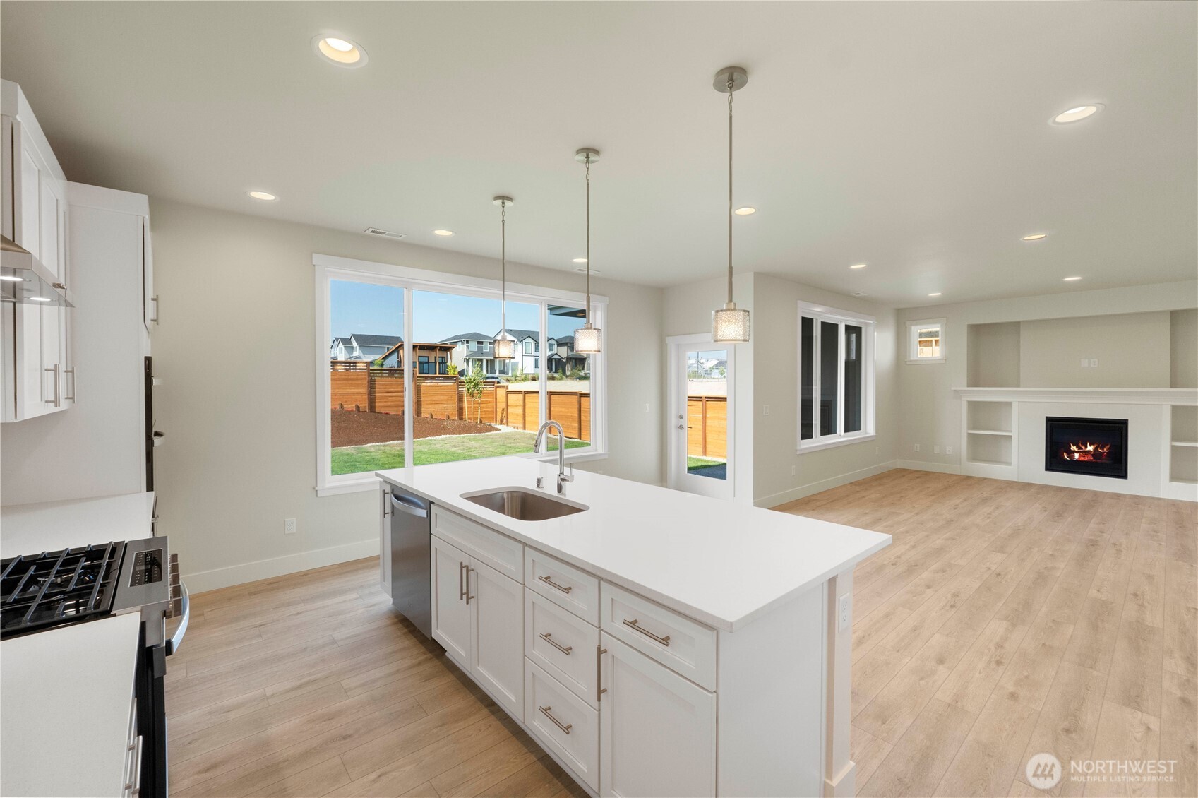 20851 156th Street E