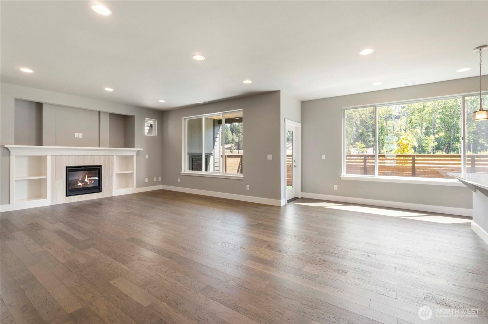 20837 156th Street E