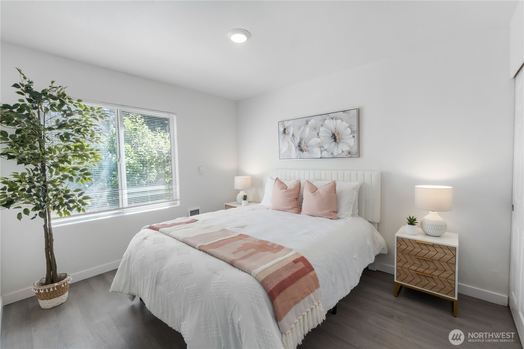 916 S Sheridan Avenue