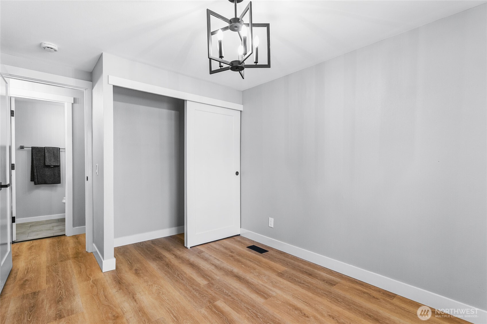 8917 Mulberry Court SE