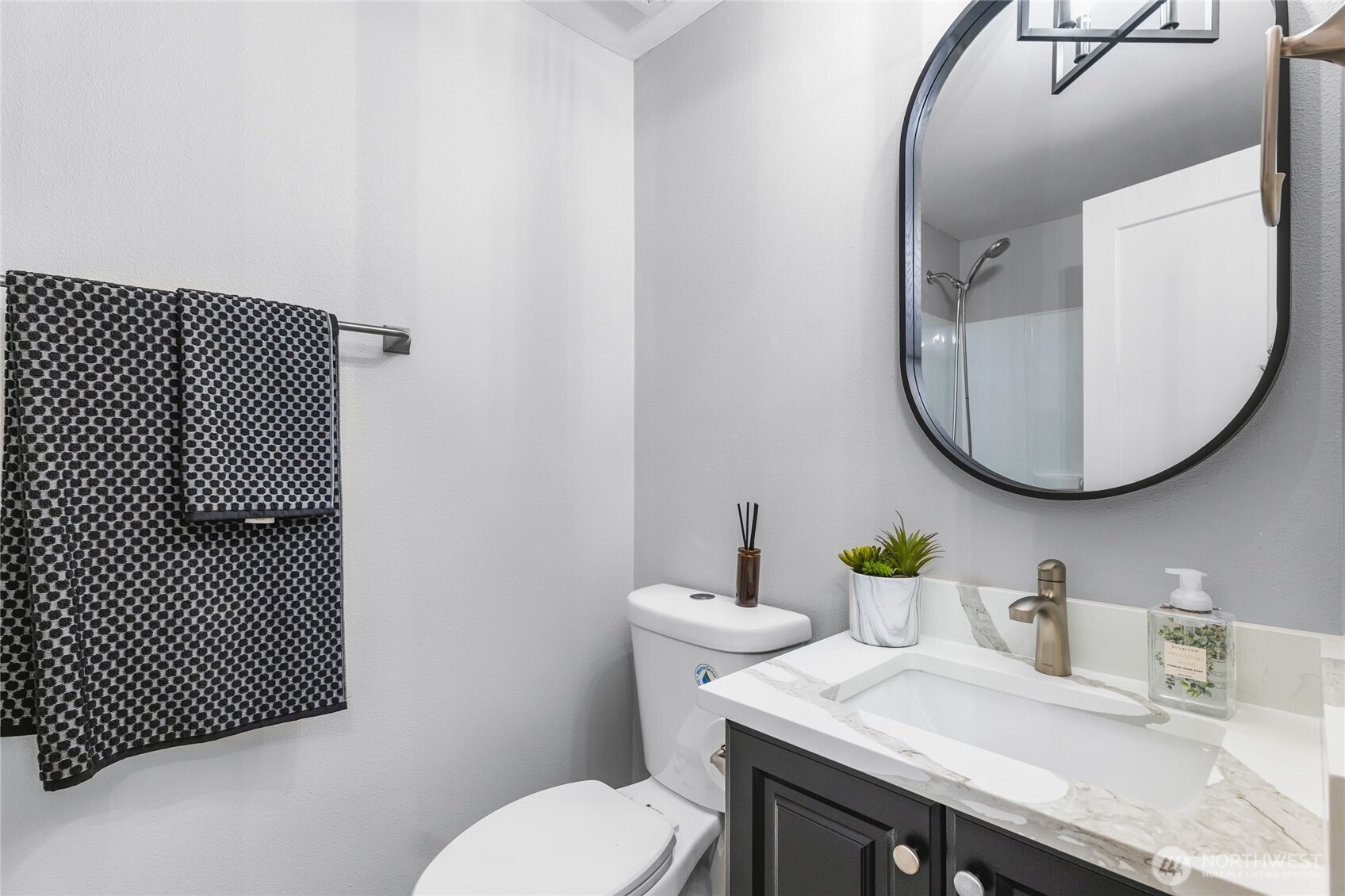 8917 Mulberry Court SE